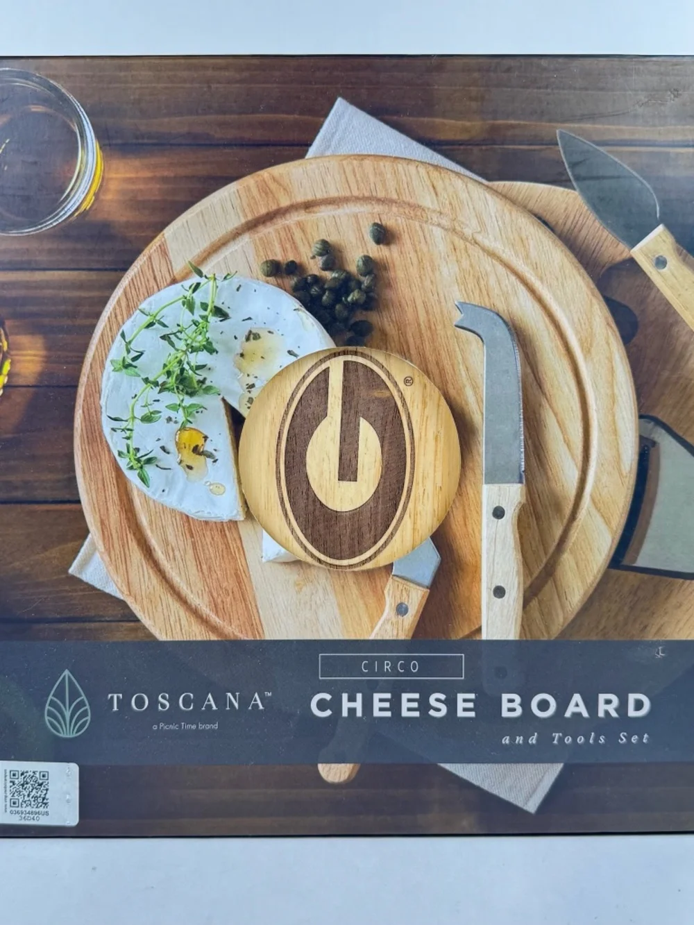 NIB Toscana CIrco UGA Bulldogs 10” Wooden Cheese Board Charcuterie Set w/Tools
